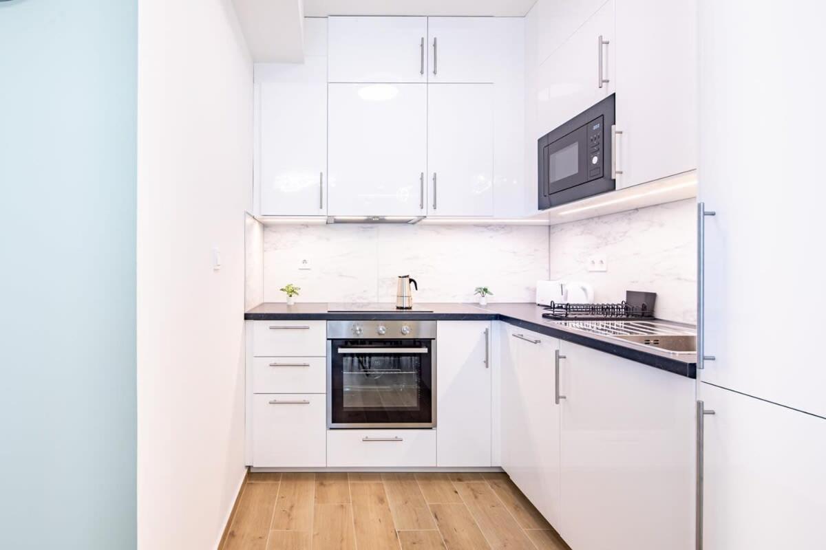 דירות בודפשט Free Parking - Balcony - Sunny - New מראה חיצוני תמונה